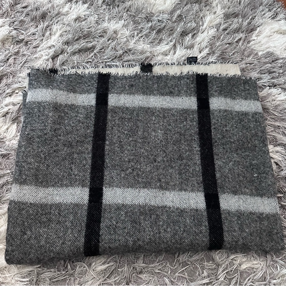 Zara scarf